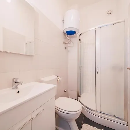 Appartement Mit Whirlpool Krneza