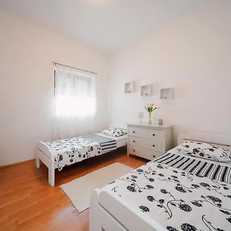 Apartament Mit Whirlpool *